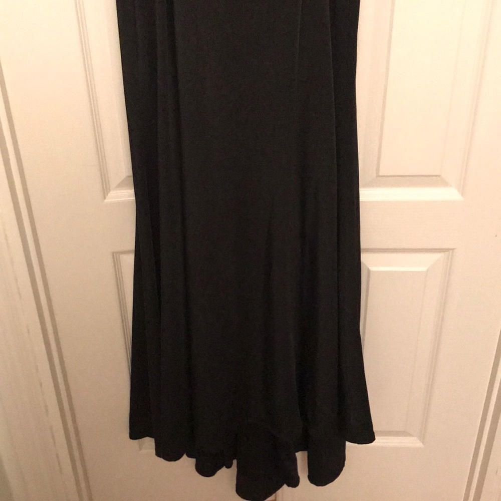 COLORS Off Shoulder Black Gown w/ Train - Picture 5 of 8
